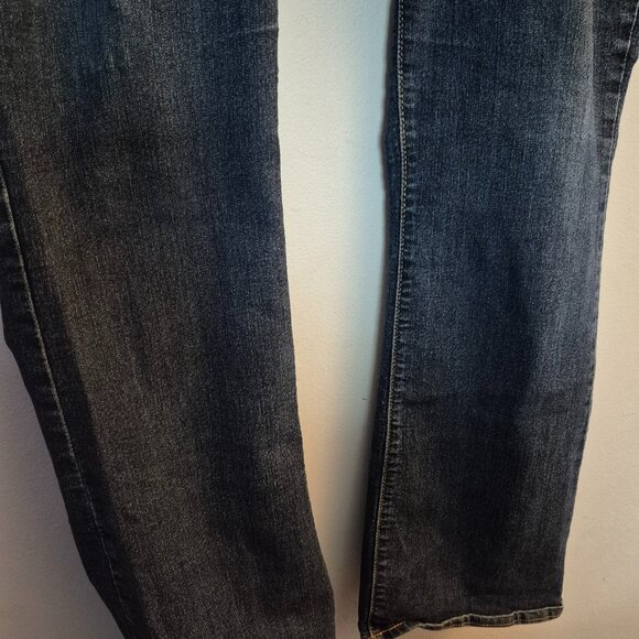 Women's Levis Bootcut Jeans size 18 LC - Picture 6 of 8